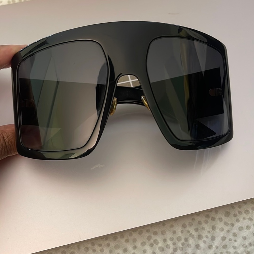 Authentic Dior So Light1 Sunglasses in Black
